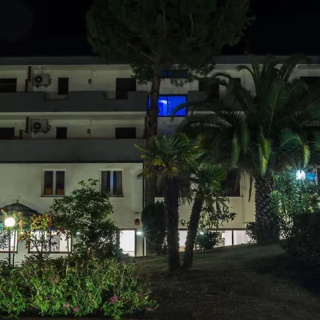 Hotell Pineto Resort