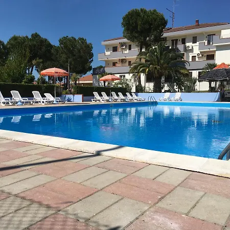 Hotel Pineto Resort 3*