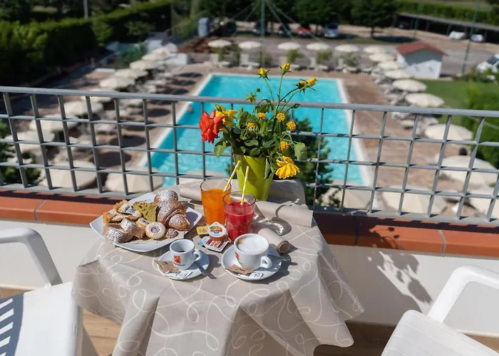 Otel Pineto Resort Pineto